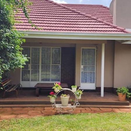 Lovely 3 Bed In Mount Pleasant - 2153 Χαράρε Εξωτερικό φωτογραφία